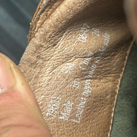 Clarks Brown Leather Oxfords with Vintage Patina